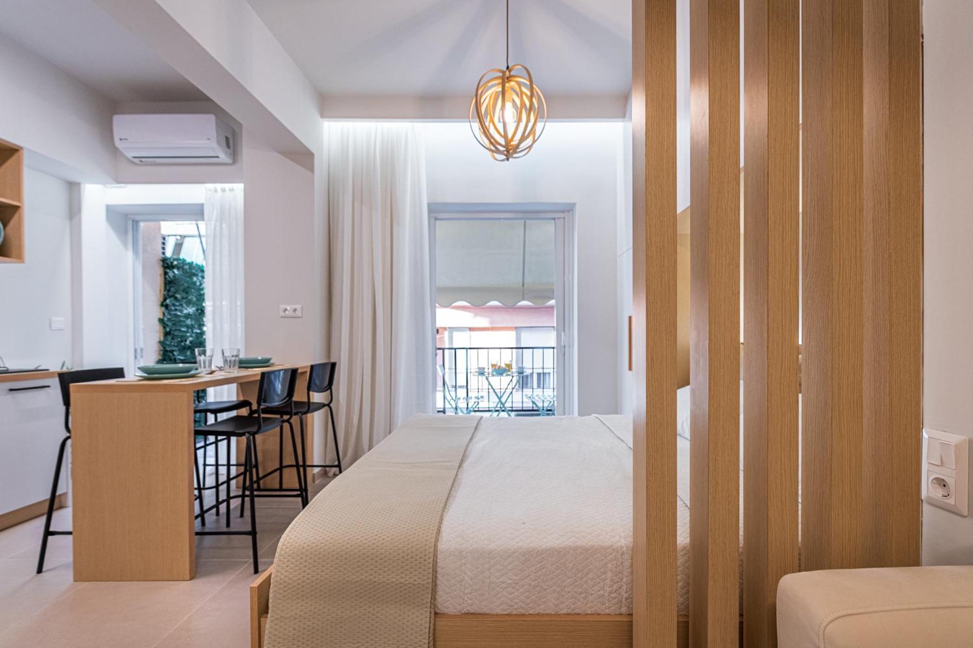 Feel Like Home Athens Ngoại thất bức ảnh
